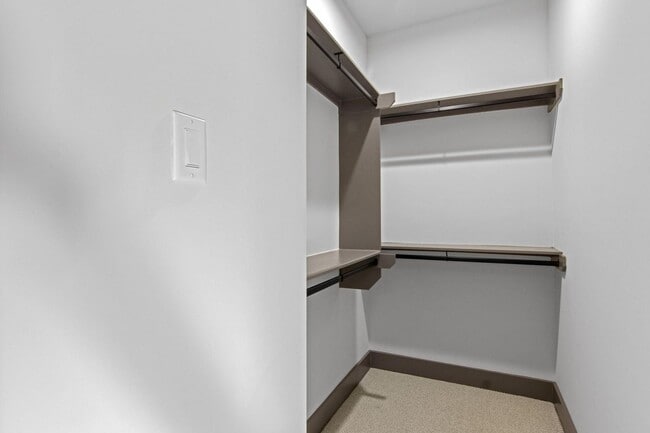 Building Photo - 4805 Paula St