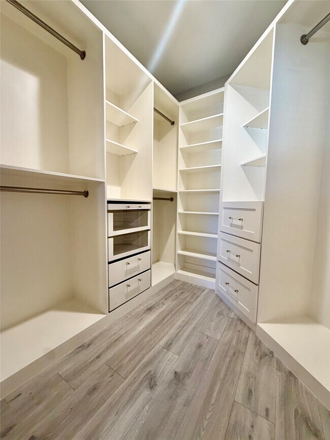 Building Photo - 3317 Orch Brg Ln