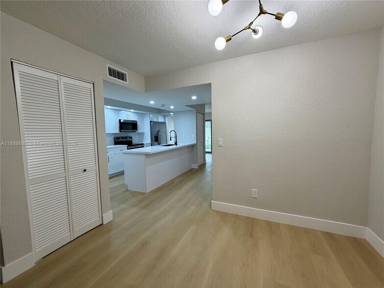 Building Photo - 7887 SW 105th Pl