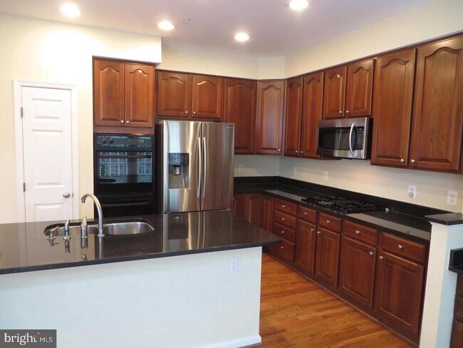 Building Photo - 1788 Paisley Ct