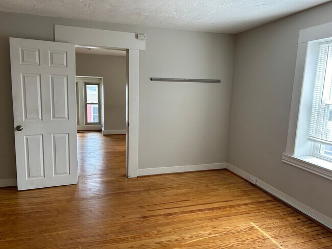 Building Photo - 136 S Main St