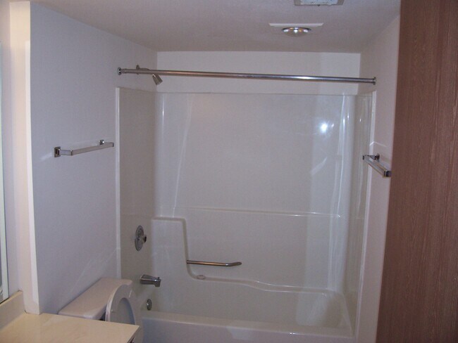 full bath - W71N881 Harrison Ct
