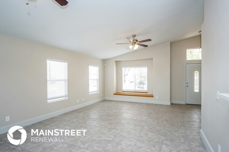 Building Photo - 4931 Dunvegan Ct