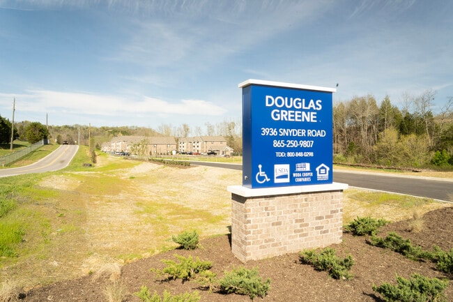 Building Photo - Douglas Greene