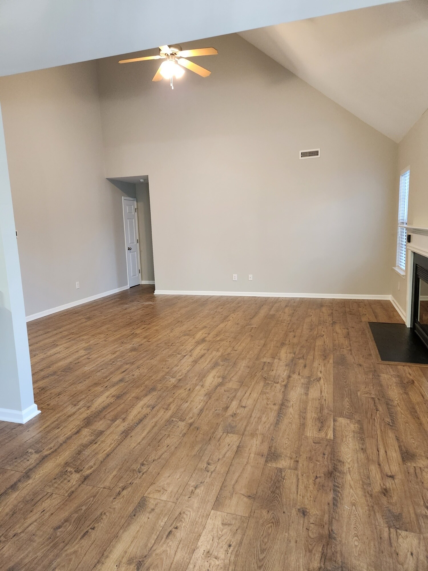 living room - 3876 Parkers Fwy