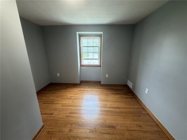 Building Photo - 9280 N Florence Rd