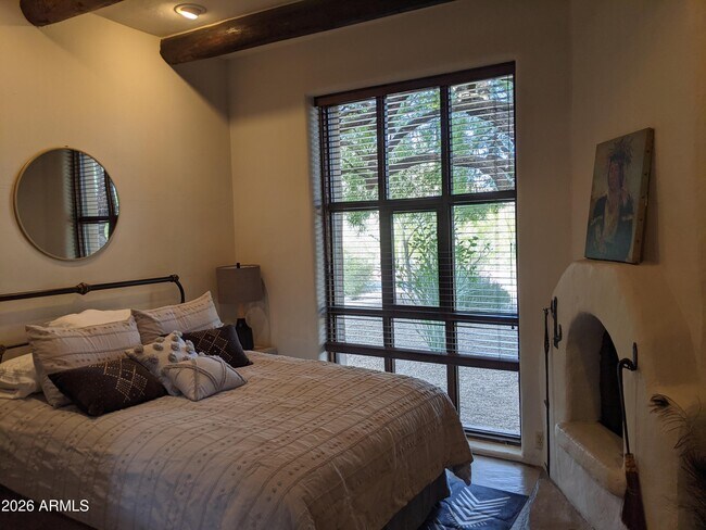 Building Photo - 1503 Indian Rock Rd