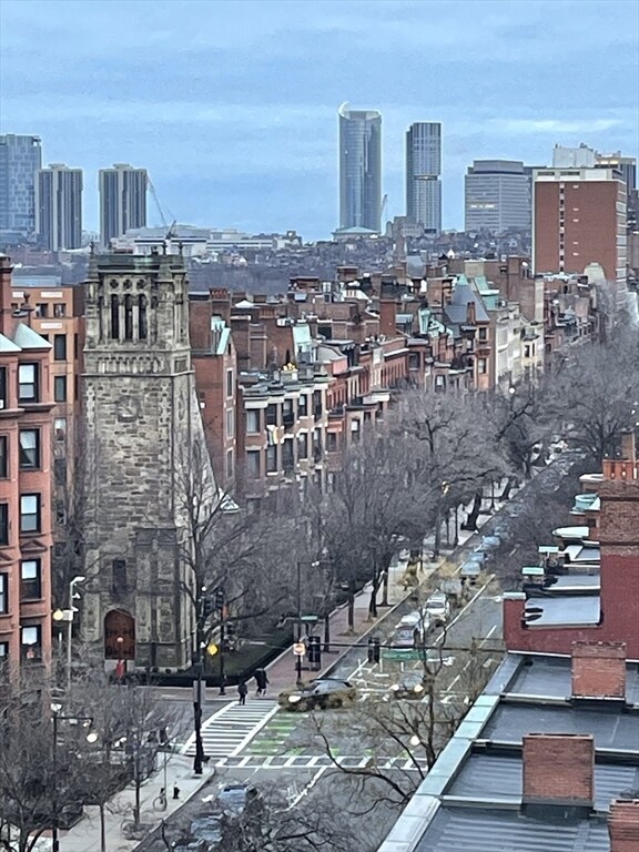 Building Photo - 4 Charlesgate E