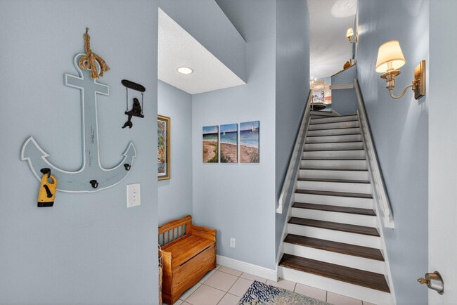 Building Photo - 1206 Mainsail Cir