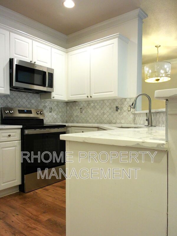 Building Photo - 2400 Cumberland Pkwy SE