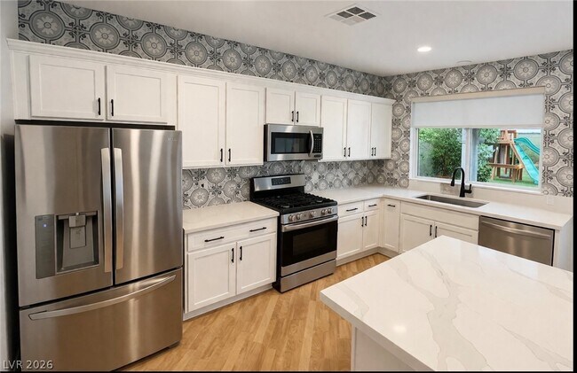 Building Photo - 5815 Field Breeze St