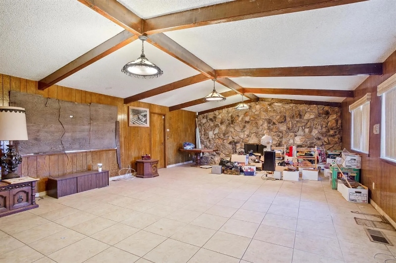 Building Photo - 2507 Golf Rd