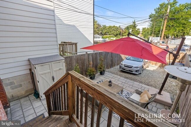 Building Photo - 260 15th St SE