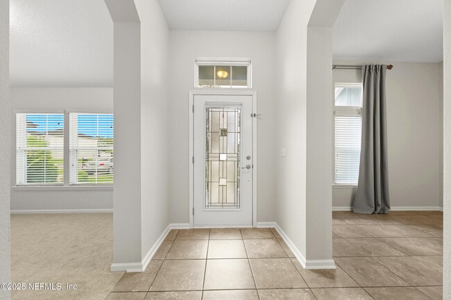 Building Photo - 15653 Mason Lakes Dr