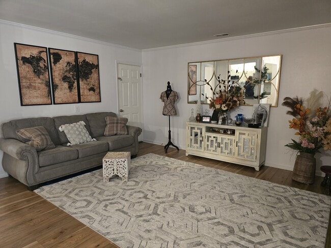 Building Photo - 2733 Crosswinds Dr