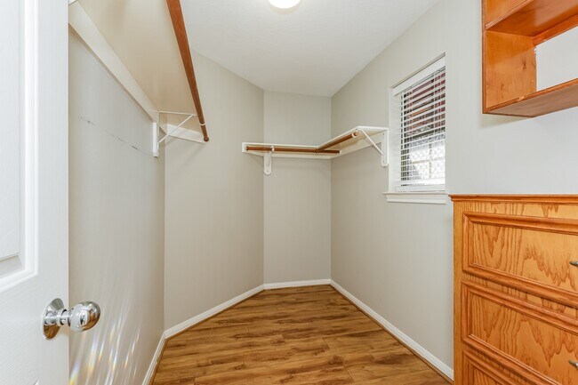 Building Photo - 28752 Aloha Ln