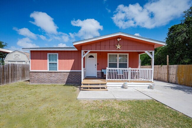 Building Photo - 1131 S 8th St