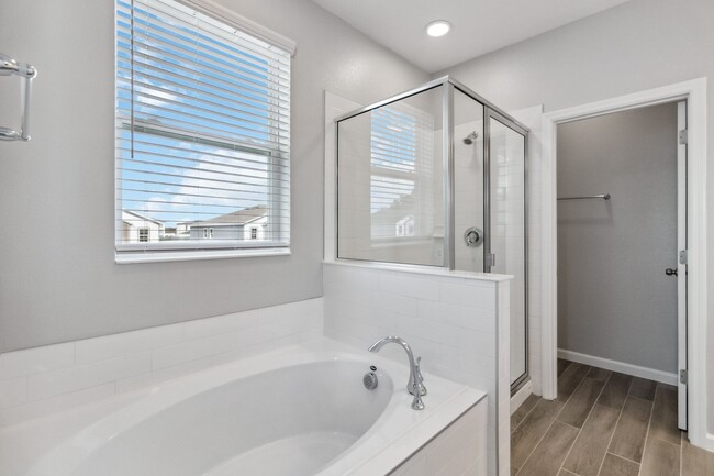 Building Photo - Beautiful Brand New 3/2.5 Townhome W/ 2 Ca...