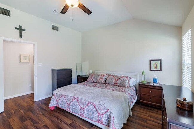 Building Photo - 213 Chandler Crossing Trail