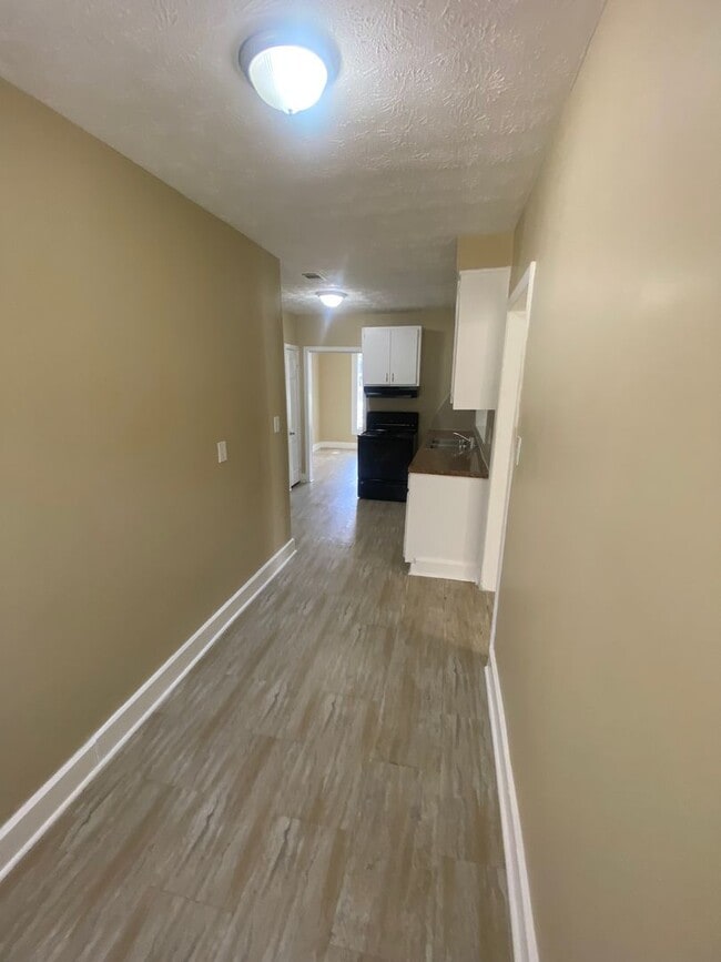 Building Photo - **Available Now**Remodeled Midtown Columbus, GA 3 Bedroom / 2 Bathroom Home for Rent***