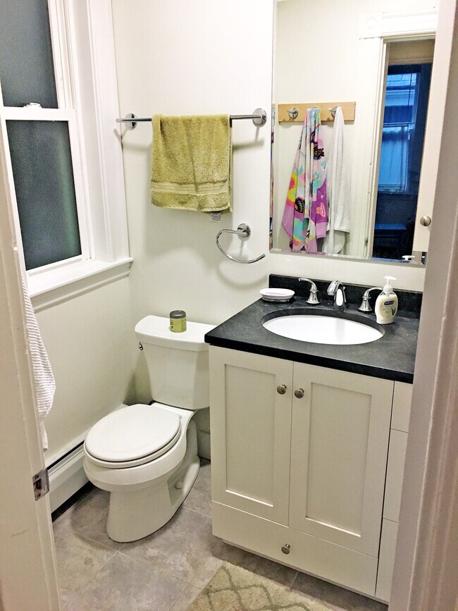 Building Photo - 248 Summer St