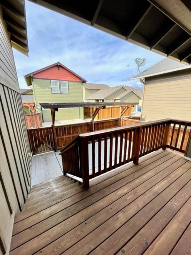 Building Photo - Great home in NE Bend!  New listing!