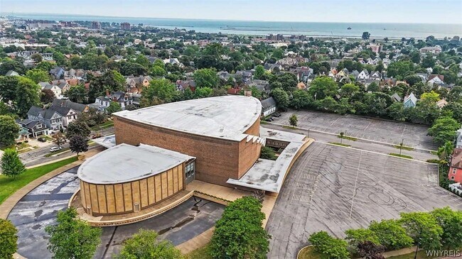 Building Photo - 485 Porter Ave