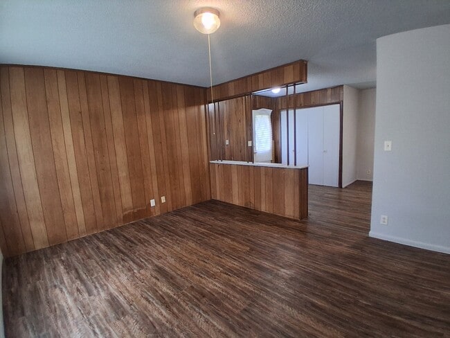 Building Photo - 1009 Glenwood-