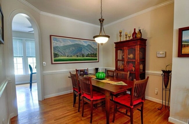 Building Photo - Southern Village Townhome available in Jun...
