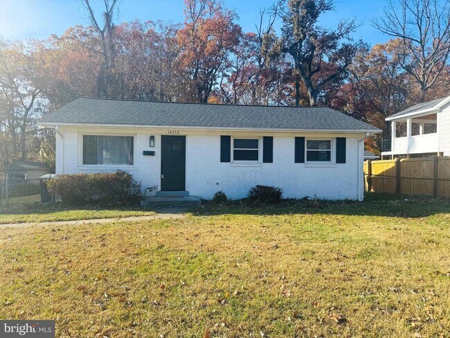 Building Photo - 14332 Belleville Ave