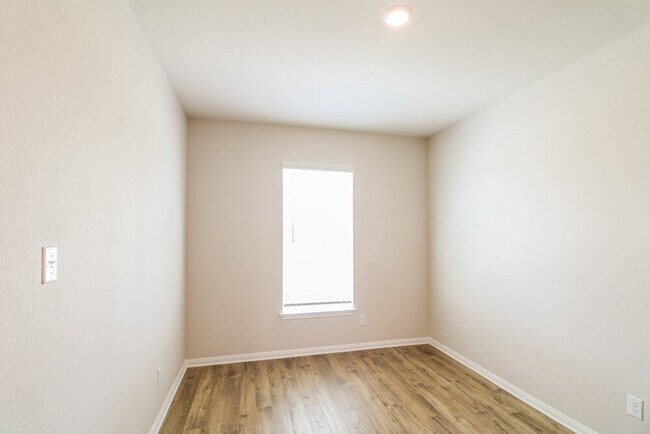 Building Photo - 7602 Tipton Meadow Way