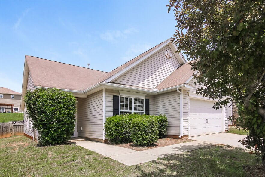 Building Photo - 352 Averasboro Dr