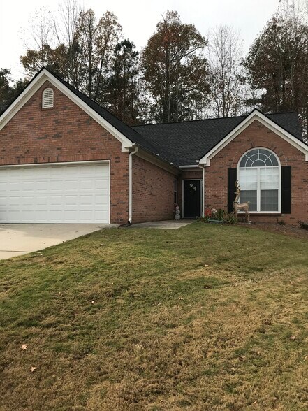 Mid January available 3 BR 2 ba - 215 Brookstone Point