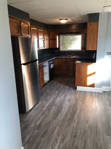 brand new floors thru out - 119 Fairview St.