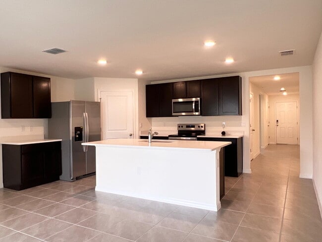 Building Photo - Beautiful, One-of-a-Kind 4-Bed, 3-Bath Hom...