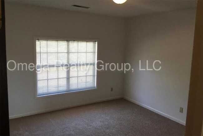 Building Photo - 1530 Warrior Rd
