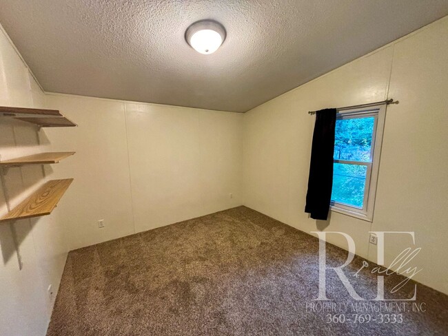 Building Photo - Spacious 3-Bedroom + Office Home with Larg...