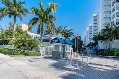 Building Photo - 609 Ocean Dr