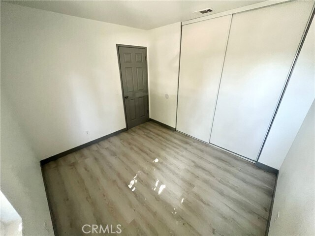 Building Photo - 910 Marlyce Ln