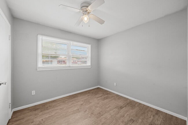 Building Photo - *FREE FIRST MONTH’S RENT* Updated Home with Gorgeous Floors & Large Backyard