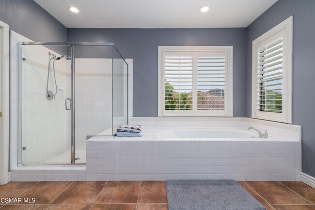 Building Photo - 499 Via Galo