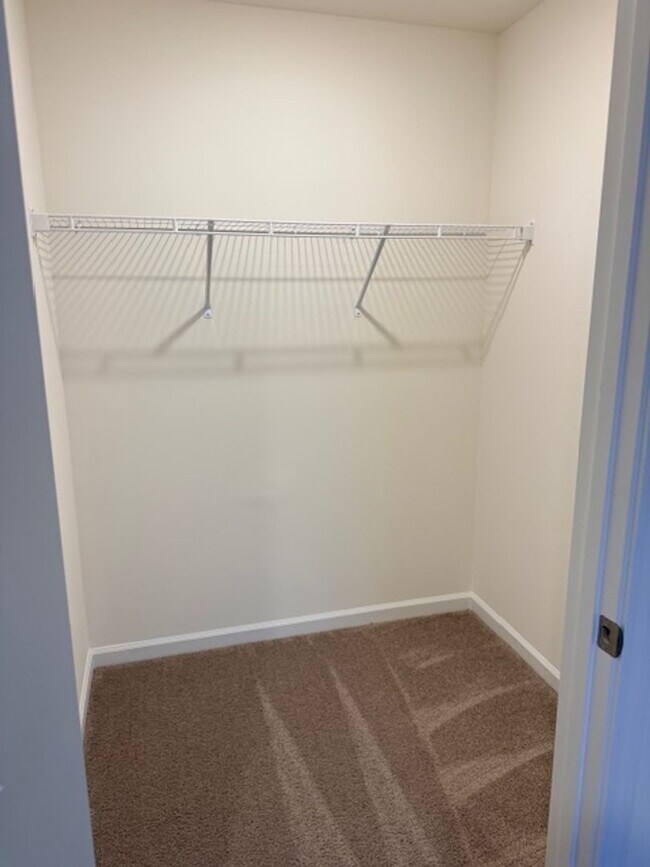 Building Photo - Maryville 37803 - Brand New Build in Maryville! 5 bedroom, 3.5 bath home - Contact Troy Adams (86...