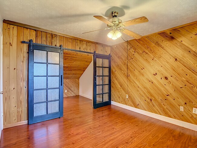 Building Photo - 5602 Ashley Oaks Dr