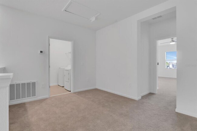 Building Photo - 2803 Maloof Dr