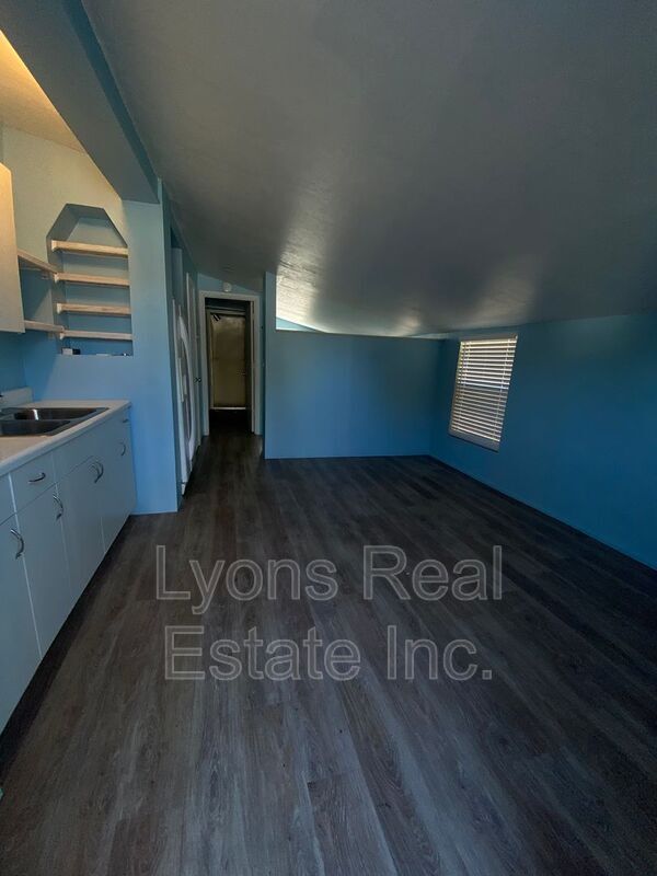 Building Photo - 1746 Pacific Ave