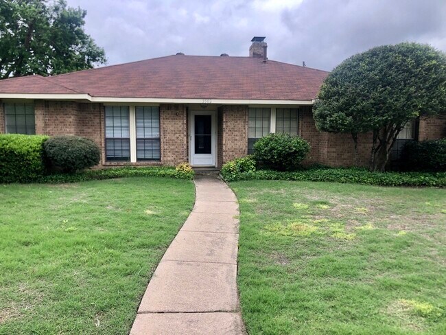 Primary Photo - 3502 Andrea Ln