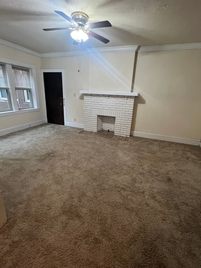 Building Photo - Sterling