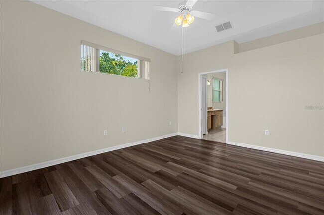 Building Photo - 13131 Luxbury Loop
