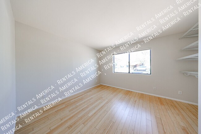 Building Photo - 2636 S Reyes