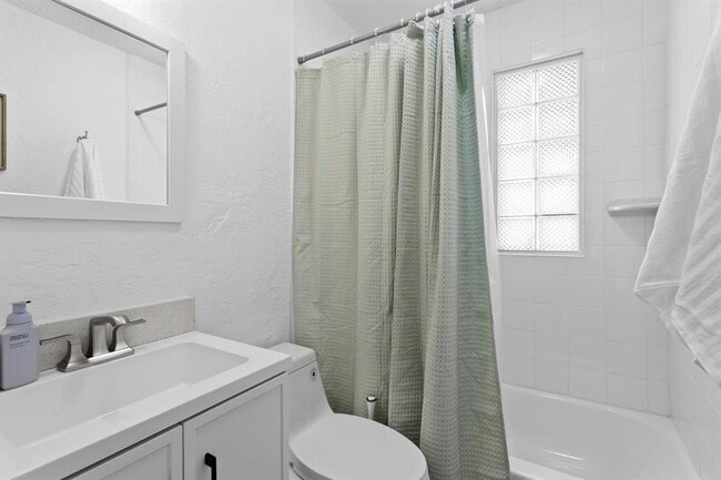 Building Photo - 13304 2nd St E